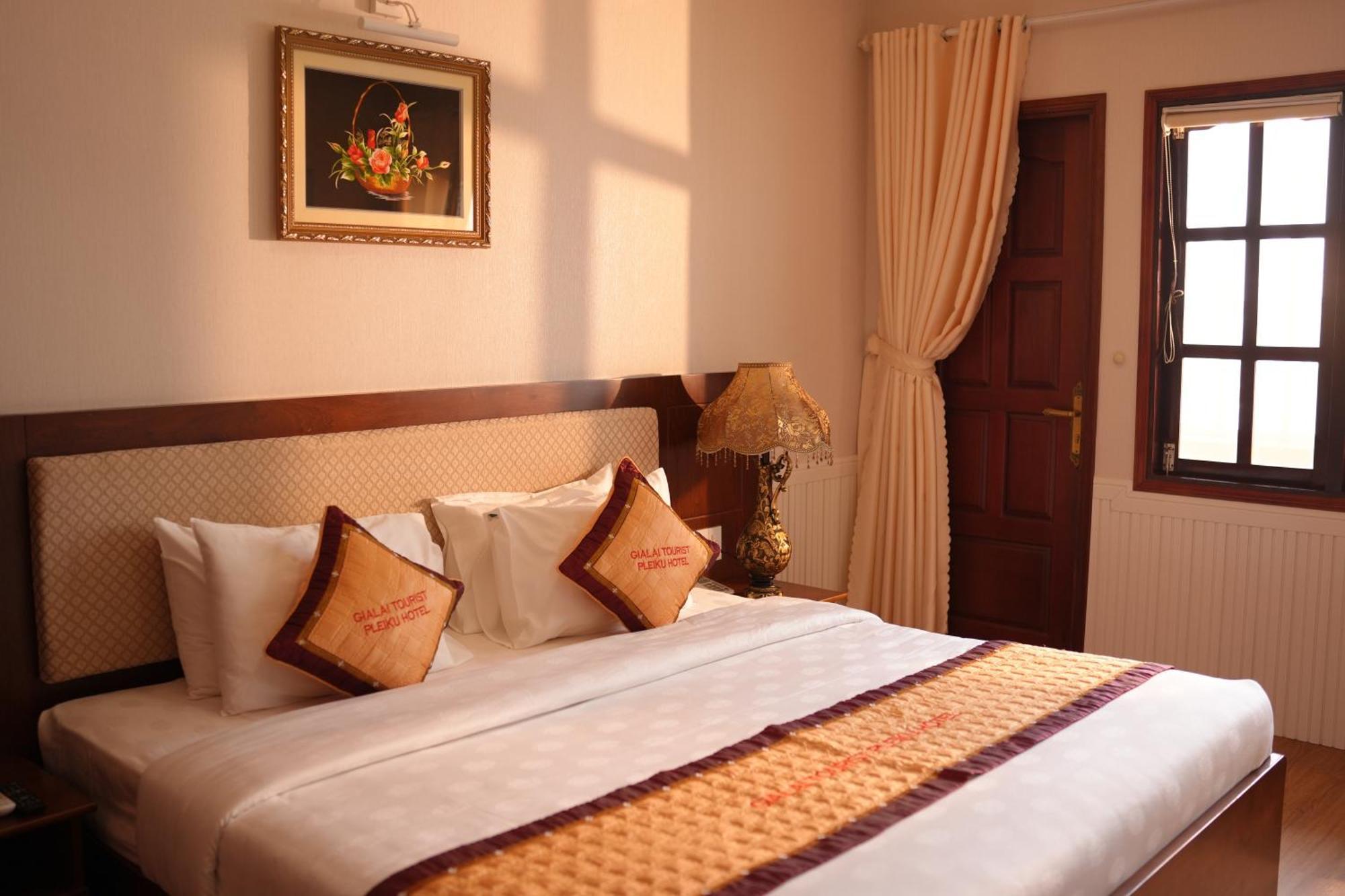 Pleiku Hotel By Gia Lai Tourist Экстерьер фото